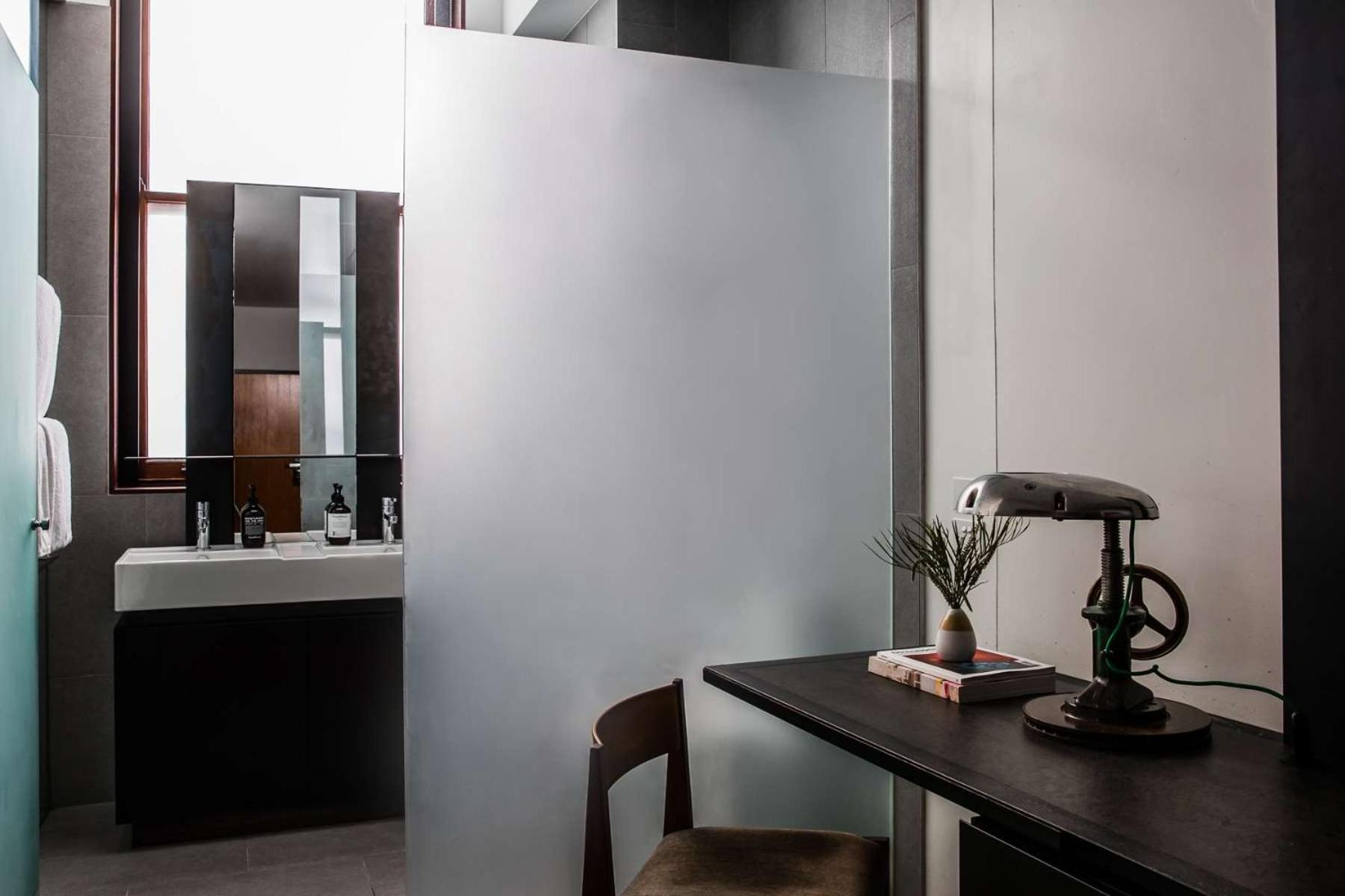 The Old Clare By Ode Hotels Sydney Zewnętrze zdjęcie A room at the hotel